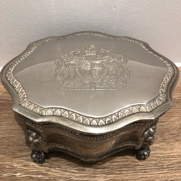 Vintage Trinket Box International Silver Company Silver Plated - Picture 2 of 12